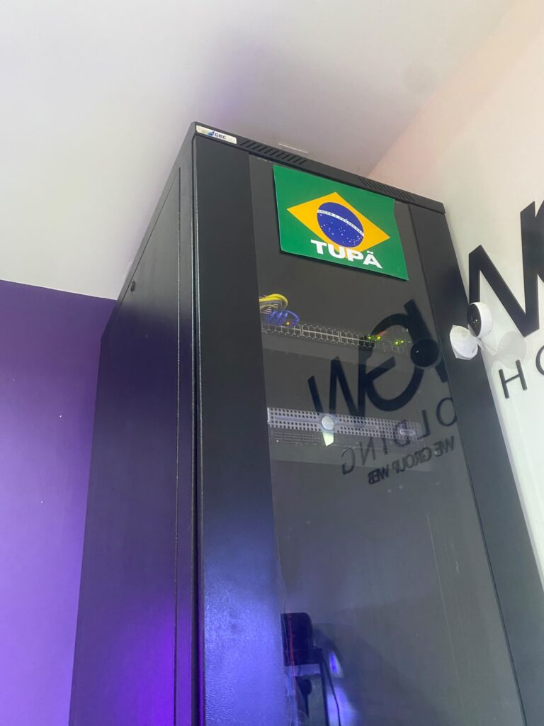 Servidor da Poosting Rede Social Brasileira o Primeiro servidor de rede social do brasil Tupã